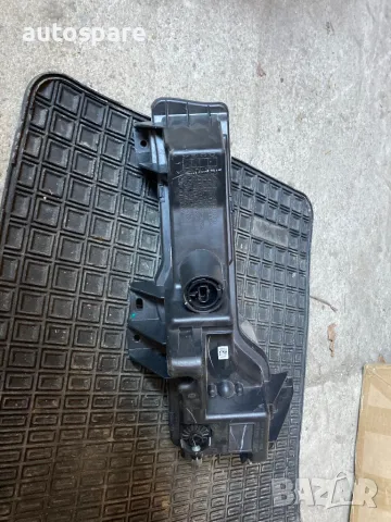 Десен халоген Tesla 3. 2017-2023. Дневна светлина. , снимка 4 - Части - 49400608