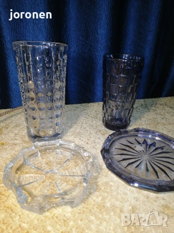 Стъклена Ваза-Стъклен пепелник-старо производство