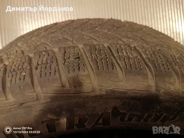 Зимни гуми Goodyear 235/60R18, снимка 4 - Гуми и джанти - 47571121