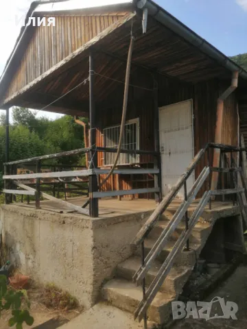 Продавам вила Параколово