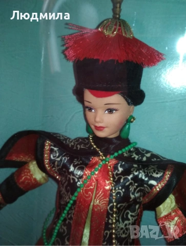 Китайската императрица Барби (Chinese Empress Barbie) от колекцията "Великата ера", снимка 3 - Кукли - 53660395