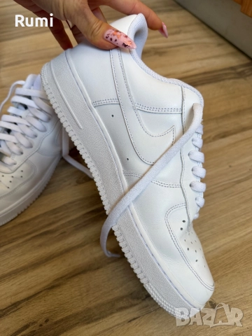 Оригинални кецове NIKE AIR FORCE 1 '07 LE ! 44,5 н, снимка 3 - Маратонки - 29701440