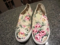Обувки на цветя  и кецове, снимка 8
