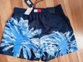 Tommy Hilfiger  шорти за плаж  М размер , снимка 1