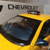 1:18 Chevrolet Caprice NY TAXI - UT MODELS, снимка 6 - Колекции - 39743767