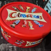 Бонбони CELEBRATIONS от Англия 65-70 броя, снимка 1 - Други - 38979201