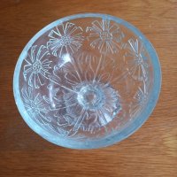 Красива стъклена купа за ядки , снимка 2 - Други - 41119720