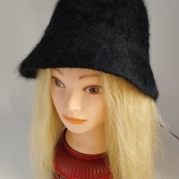 Дамска зимна шапка тип  идиотка, снимка 15 - Шапки - 42370514
