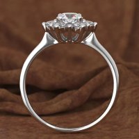 Красив посребрен пръстен с циркони, снимка 2 - Пръстени - 42330659
