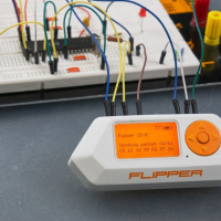 Многофункционално устройство Flipper Zero, снимка 6 - Друга електроника - 44555918