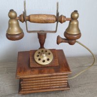 Стара дървена кутия за бижута във формата на телефон, снимка 1 - Колекции - 41856901