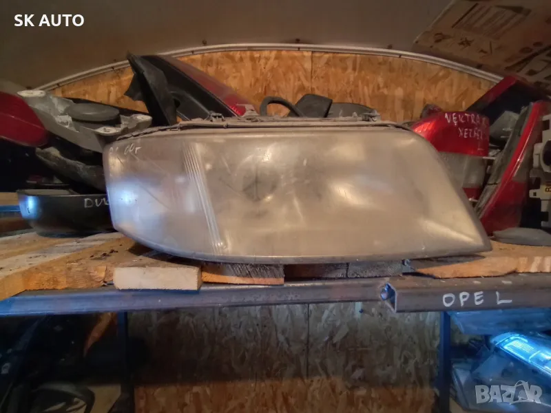 Audi A6 1998-2000 преди фейслифт десен фар , снимка 1