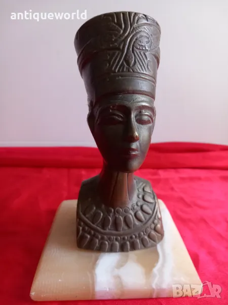 Стара Египетска Масивна Бронзова Статуетка НЕФЕРТИТИ, снимка 1