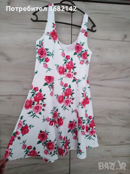 продавам рокля, снимка 1