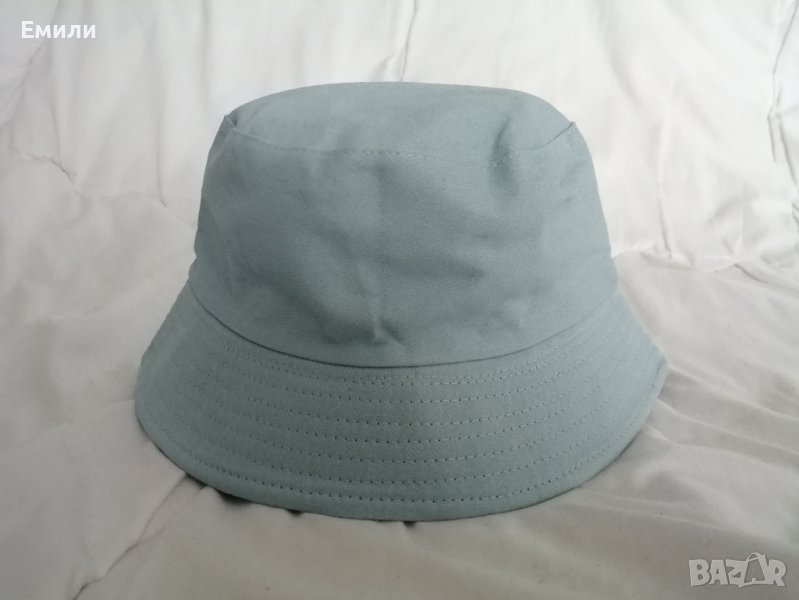 Изчистена шапка идиотка в син цвят, снимка 1