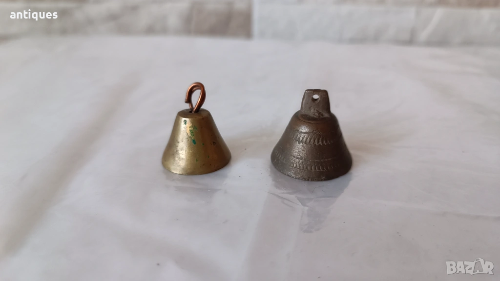 Две стари месингови камбани от соц-а, снимка 1