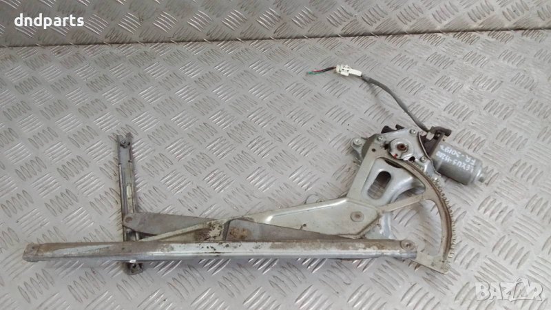 Стъклоповдигач Lexus IS200 2002г.(преден десен)	, снимка 1