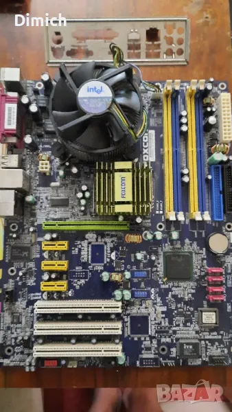 Дънна платка Foxconn 915A01_  G Процесор Pentium 4 520, снимка 1