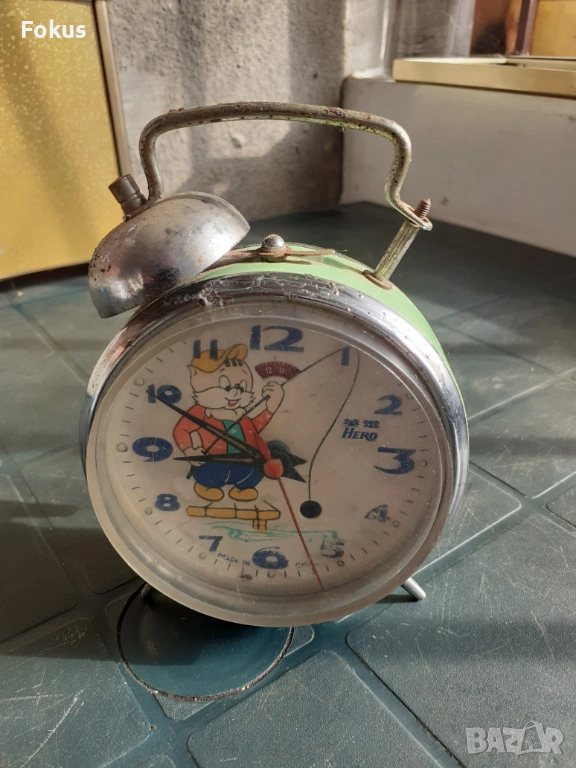 Стар анимиран китайски часовник будилник, снимка 1