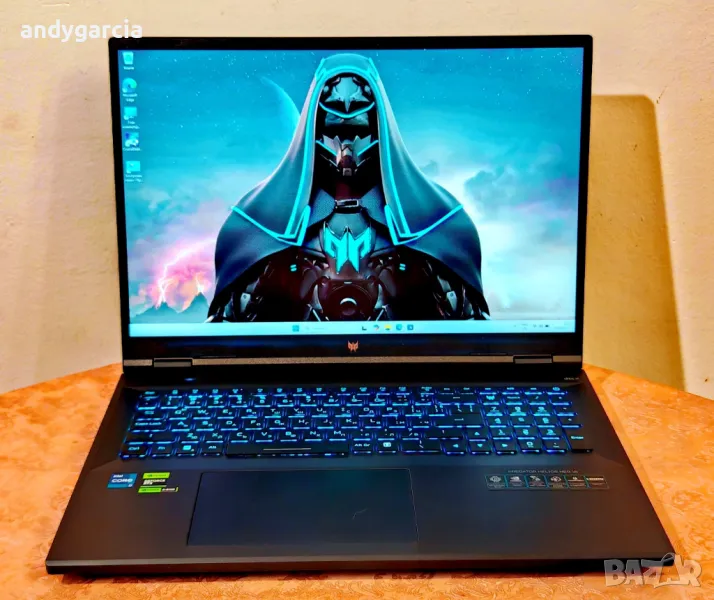 Acer Predator Helios 18/Core i7 14650HX/NVidia RTX 4060 8GB/16GB RAM/1TB NVMe/2К IPS 165Hz ГАРАНЦИЯ , снимка 1