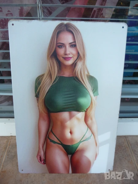 Метална табела еротика блондинка в зелено секси красива бельо изрязано, снимка 1