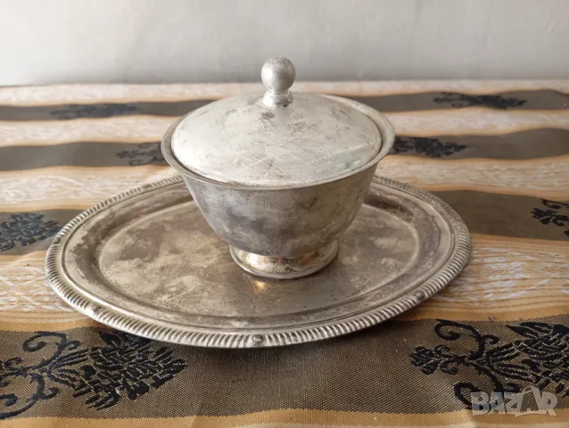 Захарница с поднос