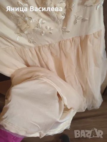 Бежова , телесна рокля с тюл и бродерия , снимка 5 - Рокли - 49940007