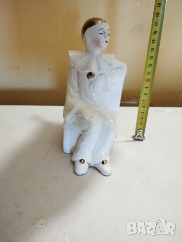 Порцеланова статуетка