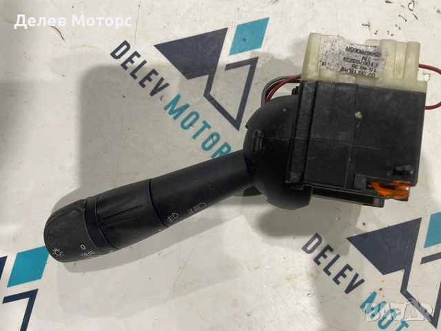 255676085R лостче за фарове, мигачи светлини от Renault Clio Estate 1.5 DCI, снимка 3 - Части - 52355889