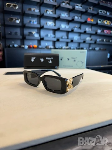 очила с калъф off white miu miu versace , снимка 2 - Слънчеви и диоптрични очила - 50580370