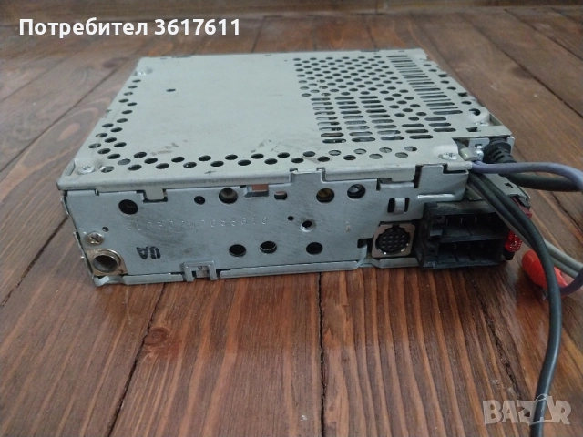 Касетофон радиокасетофон Clarion за автомобил, снимка 6 - Аксесоари и консумативи - 52107771