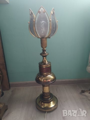 настолна лампа арт деко