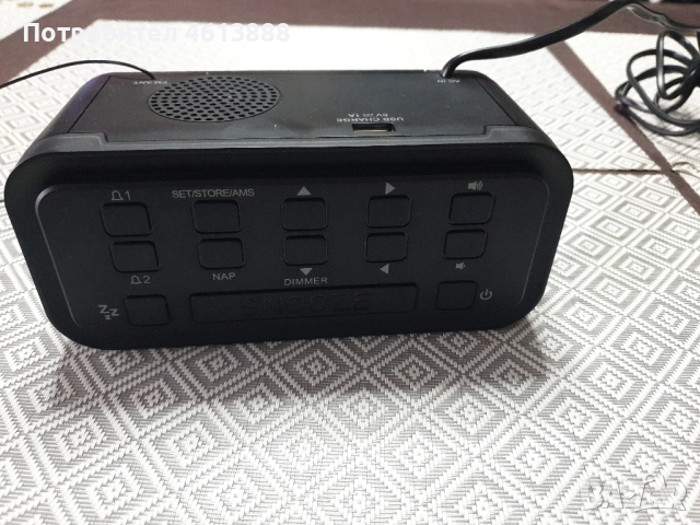 радиочасовник+бързо зарядно на телефон, снимка 2 - Радиокасетофони, транзистори - 51960017