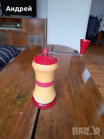 Стара кафемелачка,мелничка,мелница за кафе #24, снимка 2 - Други ценни предмети - 49336536