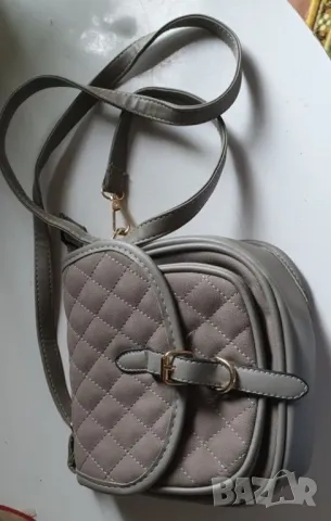 Сива кожена чанта