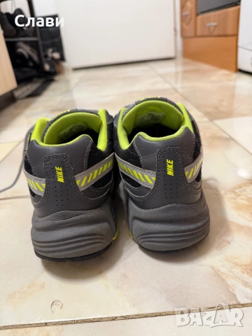 ПЕРФЕКТНИ! NIKE INITIATOR в отлично състояние , снимка 2 - Маратонки - 53456442