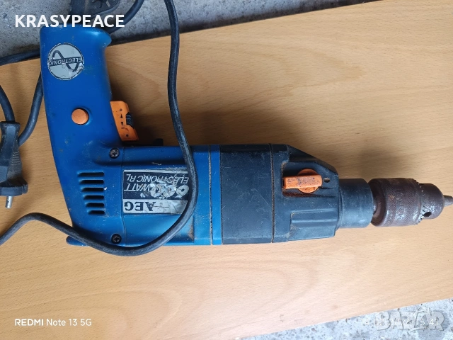 AEG  биеща дрелка-НЕРАБОТЕЩА, снимка 3 - Бормашини - 53476994