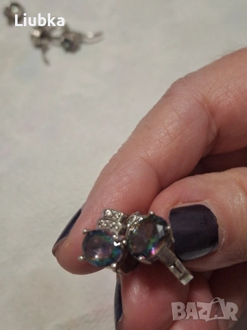 сребърни обеци с камъни