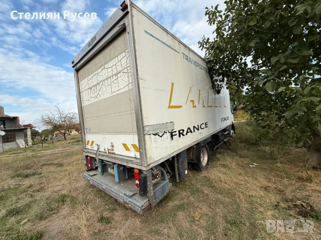 хладилен термо фургон / кемпер / каравана   7 метра от  Renault Midllum хладилен камион цена 6000 лв, снимка 3 - Части - 52809294