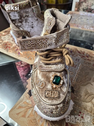 Дамски маратонки - 38 номер, снимка 2 - Маратонки - 52790108