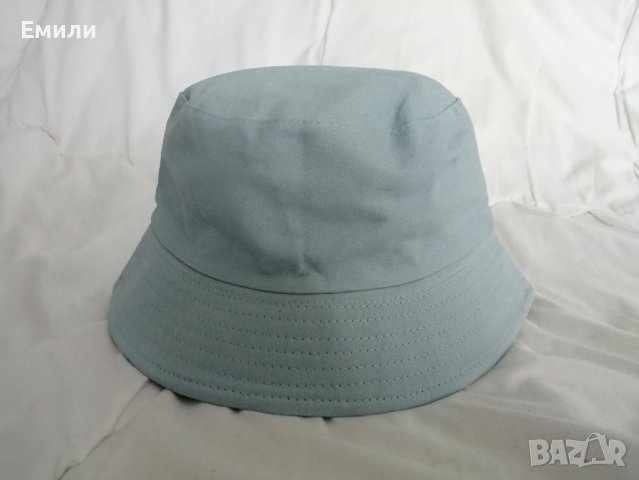 Изчистена шапка идиотка в син цвят, снимка 1 - Шапки - 39113312