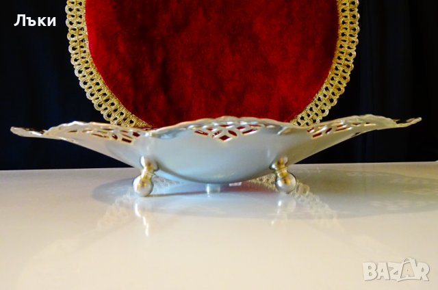 Бронзова фруктиера с ажур,бароков релеф,посребрена. , снимка 2 - Антикварни и старинни предмети - 40589391