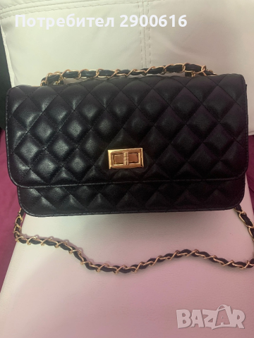 Дамска чанта, снимка 2 - Чанти - 44751611