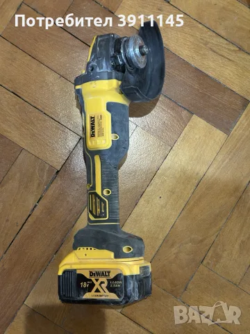 DeWalt акумулаторен комплект от 4 части, перфоратор, ударен гайковерт, ъглошлайф и винтоверт, снимка 9 - Куфари с инструменти - 55863417