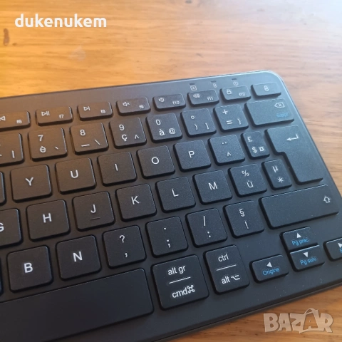 Мини безжична Bluetooth клавиатура AZERTY – френска подредба, USB-C, черна, снимка 10 - Клавиатури и мишки - 53382138