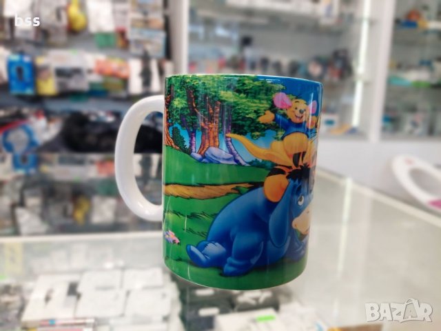 Бяла порцеланова чаша с изображение от детското филмче Мечо Пух, снимка 3 - Чаши - 36002731