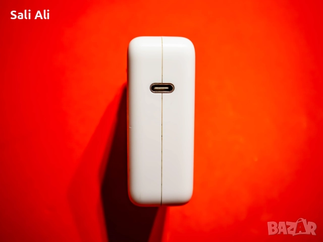 Оригинално 61W зарядно Apple USB-C (A1718) за MacBook Pro / Air, снимка 4 - Друга електроника - 51796047