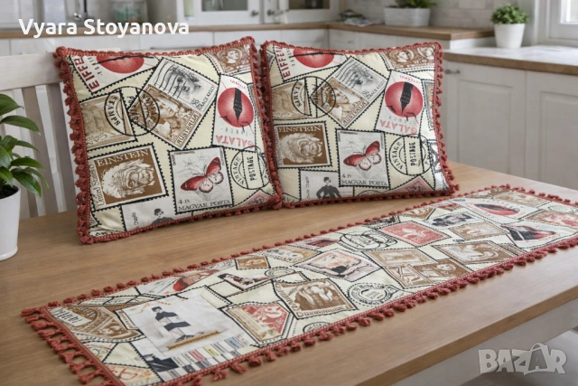 Комплект 2 калъфки и рънър . Материала е дук. Калъфките са 40/40 и 35/35  Рънър 35/180. , снимка 2 - Покривки за маси - 53794287