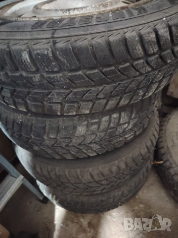 Гуми , снимка 4 - Гуми и джанти - 53155087