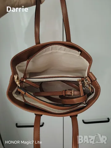 Нова елегантна чанта Mohito , снимка 10 - Чанти - 55712852